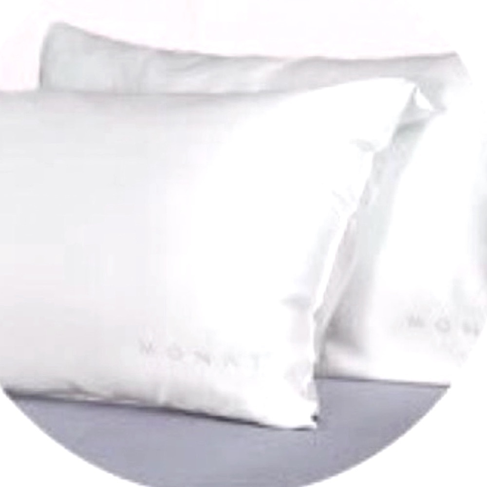 MONAT LUXURY SATIN PILLOWCASE SET